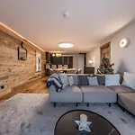 Spacieux Proche Des Remontées Mécaniques à - Fr-1-613a-49 Courchevel